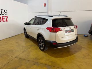 Toyota RAV4 2014