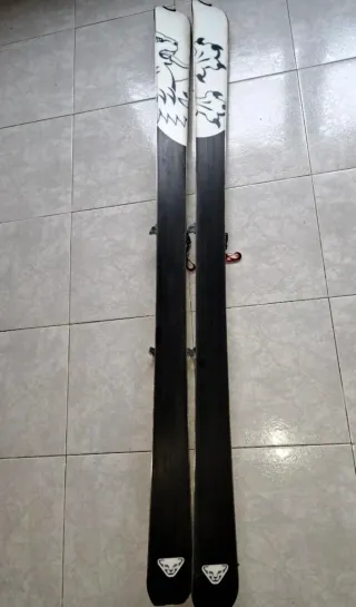 Esquís de travesía,montaña