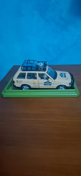 Coche de exposición Land Rover Safari