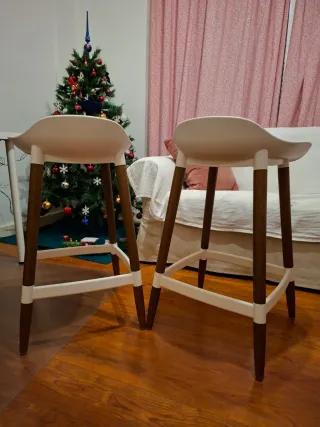 Pack 2 Taburetes Ikea Blanco y nogal