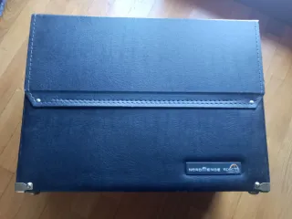 Valigetta vintage rigida nera NordMende Spectra