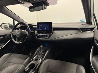 Toyota Corolla 180H Style Touring Sport