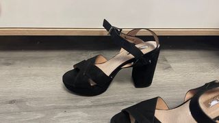 Zapatos de tacón negros