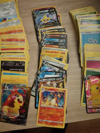 Cartas Pokémon Variadas