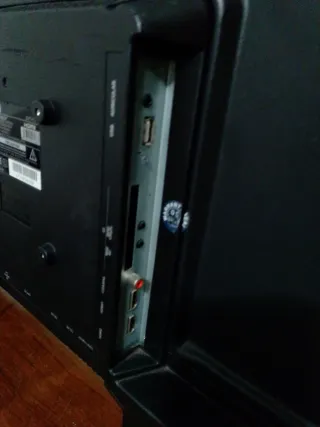 Lote 2 TV Monitor, 1 monitor e una TV LED