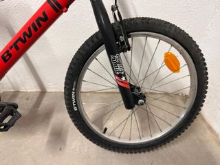 Bicicleta infantil B'TWIN Racingboy 320 Roja 20"