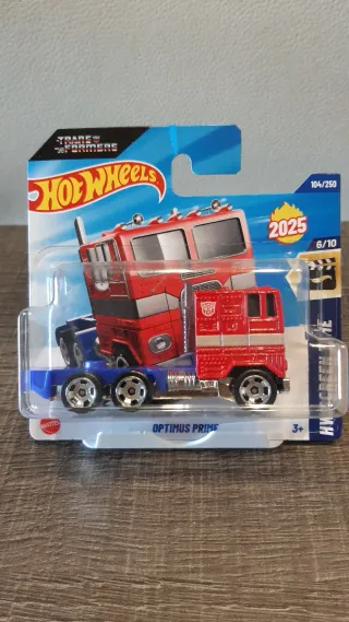 Hot Wheels Optimus Prime Transformers 2025
