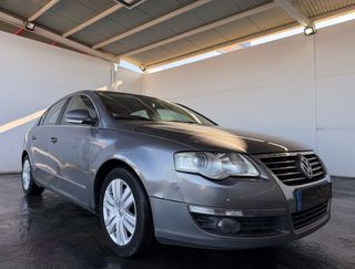VW PASSAT 2.0TDi 140CV MANUAL 4PT 5PZ AÑO 2006