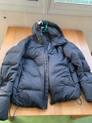 Chaqueta plumífero Uniqlo negra