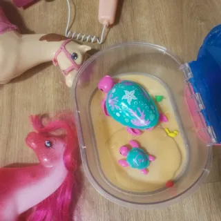 Lote 4 de varios juguetes para niña