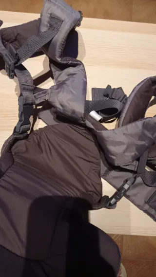 Mochila porteo bebés Infantino Gris 3.5-14.5k