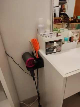 Tocador blanco con espejo