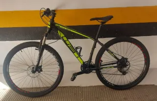 Bicicleta WST Aluminio MTB Sin Uso