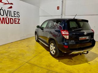 Toyota RAV4 2011