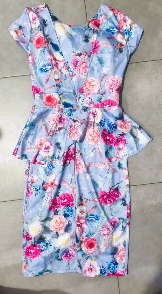 Vestido floral azul y multicolor