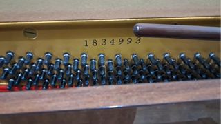 Piano Vertical Yamaha Madera Oscura