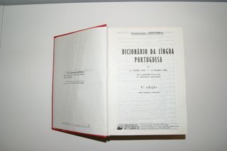 Trio de dicionários Português Inglês Francês