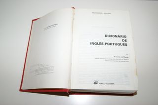 Trio de dicionários Português Inglês Francês