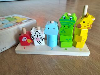 Lote 4 Juguetes Playtive y pizarra (Montessori)