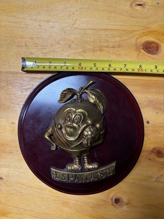 Metopa Naranjito España 82