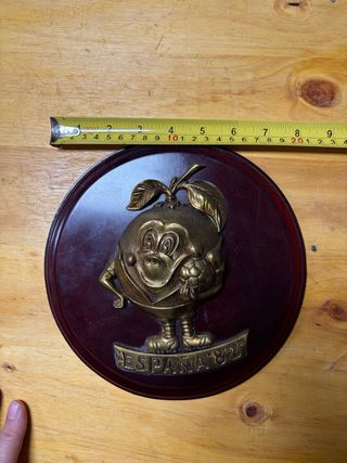 Metopa Naranjito España 82