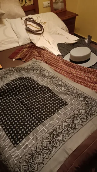 Traje Bandolero Cordobes  Gris y Blanco