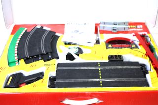 SCALEXTRIC COMPLETO RALLY AUSTRALIA 6,49 METROS