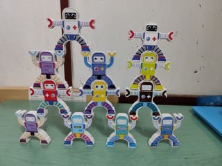 Juego Robots Apilables Madera Educativo