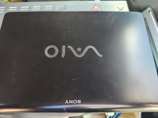 Sony VAIO portátil negro.sin bateria ni cargador