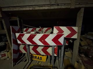 Material y maquinaria de construcción.