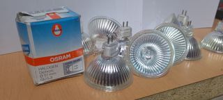 Lámparas Halógenas 12V GU5.3 (1 € unidad).