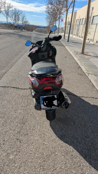 Scooter Superdink 300