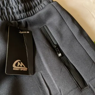 Pantalón chándal negro talla M