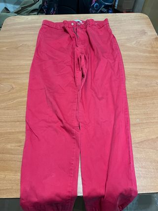 Pantalón vaquero Mango rojo talla L