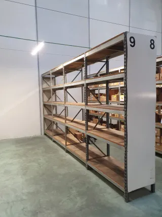 Estanterías metálicas modulares