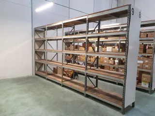 Estanterías metálicas modulares