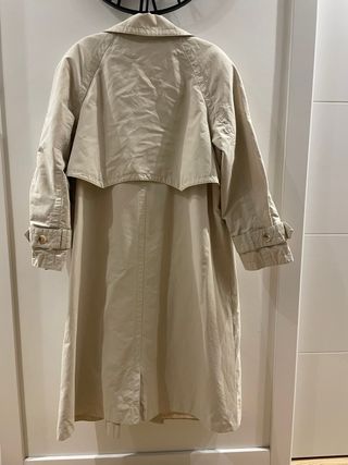Gabardina Beige Clásica Talla 40