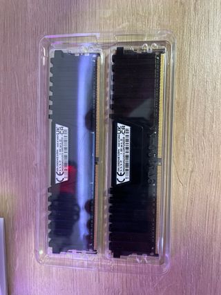 Corsair Vengeance LPX DDR4 32GB (2x16GB) 2400MHz