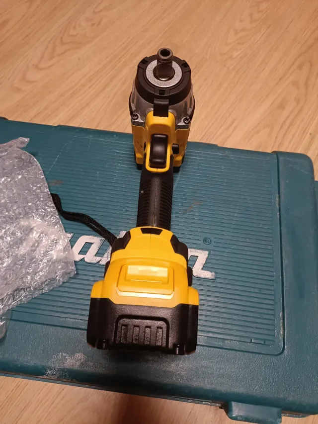 Llave de Impacto DeWalt 20V MAX