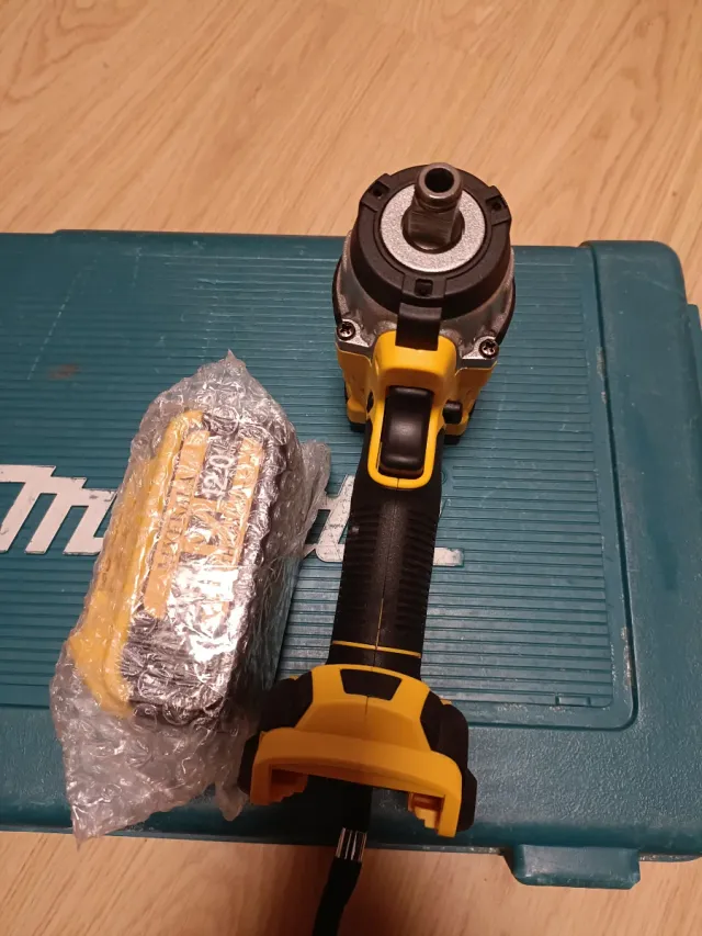 Llave de Impacto DeWalt 20V MAX