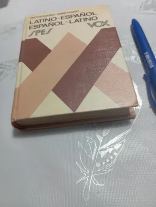 Diccionario abreviado Latino-Espanol -  Vox