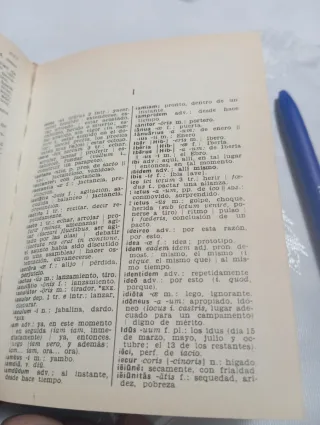 Diccionario abreviado Latino-Espanol -  Vox