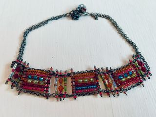 Collar Choker multicolor de abalorios