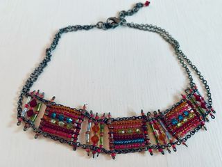 Collar Choker multicolor de abalorios