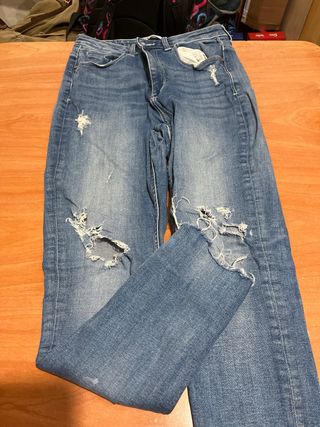 Pantalón vaquero Zara Talla 40