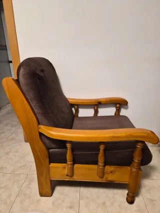 Butaca sillón marrón tela y madera