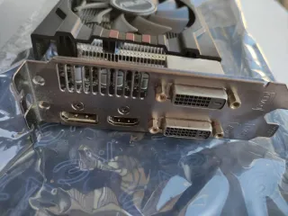 Tarjeta Gráfica ASUS