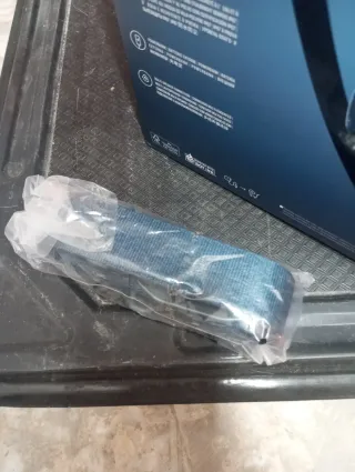 Altavoz JBL Xtreme 4 Negro Poco Uso correas y caja