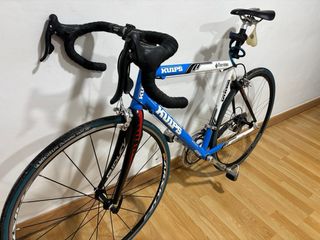 Bicicleta de carretera Kuips Paternina