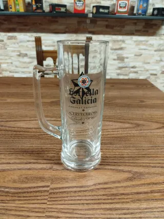 LOTE CRISTALERÍA ESTRELLA GALICIA.